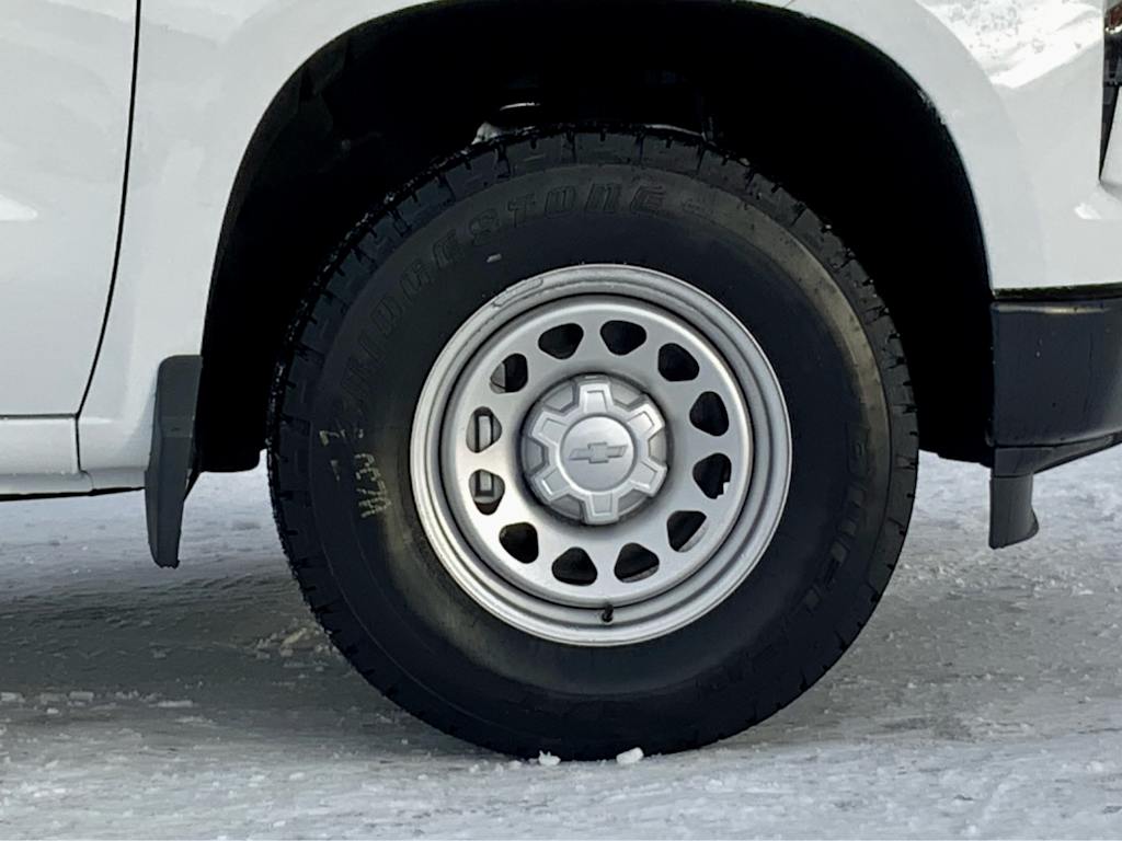 Thumbnail: 2026 Chevrolet Silverado 1500 - 27