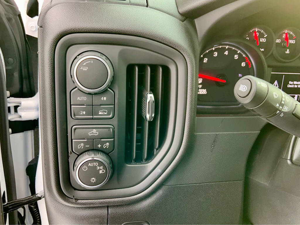 Thumbnail: 2026 Chevrolet Silverado 1500 - 45