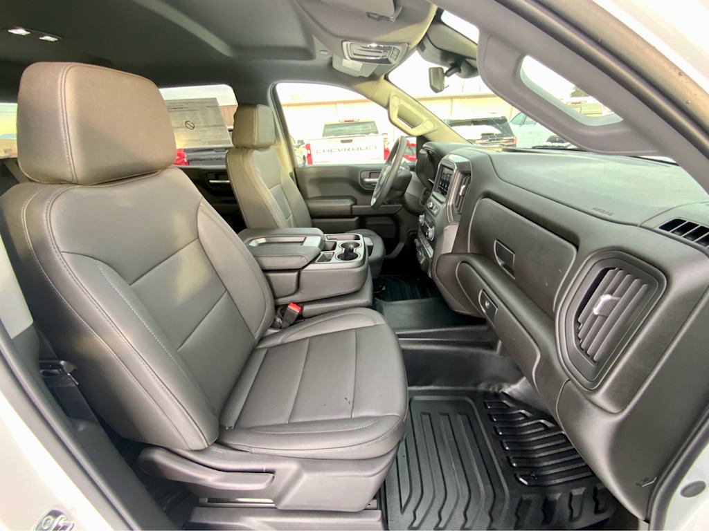 Thumbnail: 2026 Chevrolet Silverado 1500 - 11