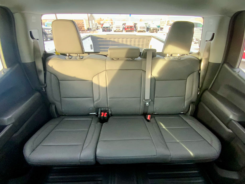 Thumbnail: 2026 Chevrolet Silverado 1500 - 35