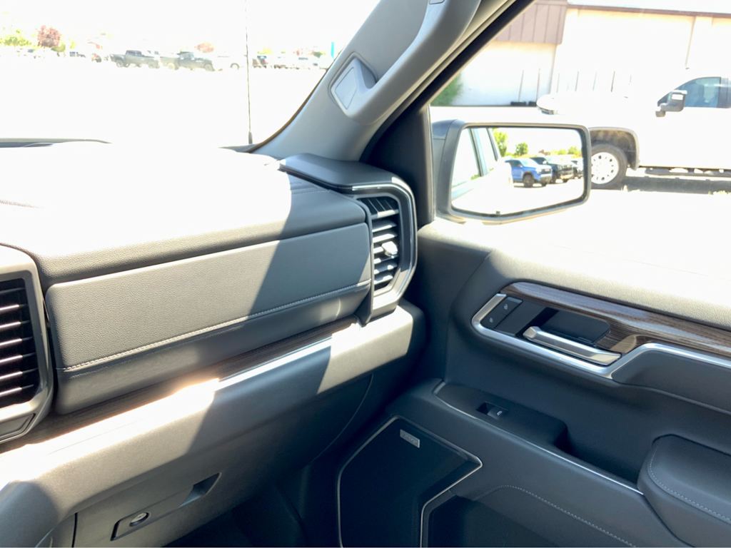 Thumbnail: 2025 Chevrolet Silverado 1500 - 45