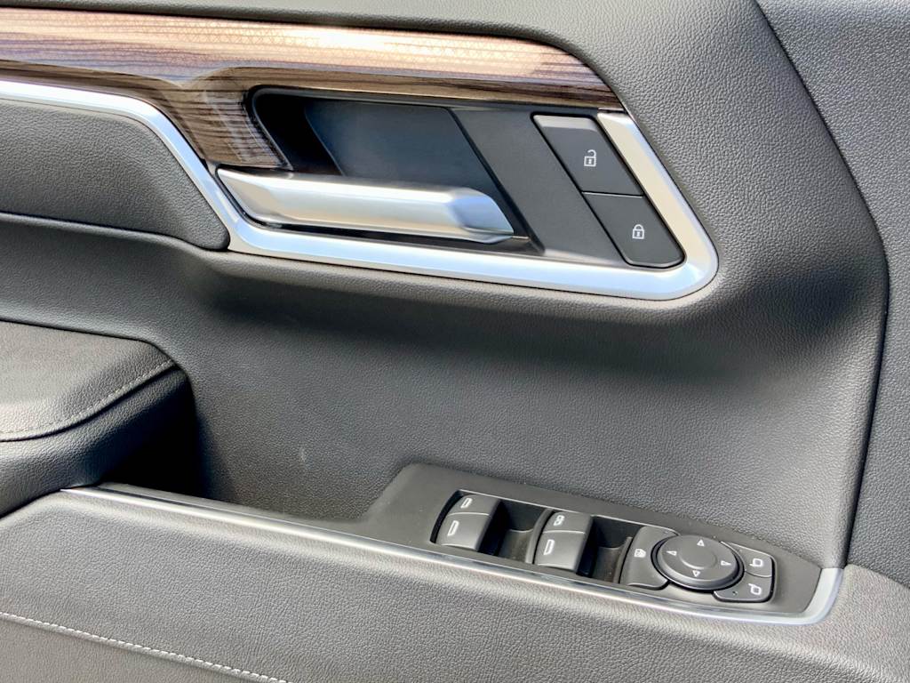 Thumbnail: 2026 Chevrolet Silverado 1500 - 42
