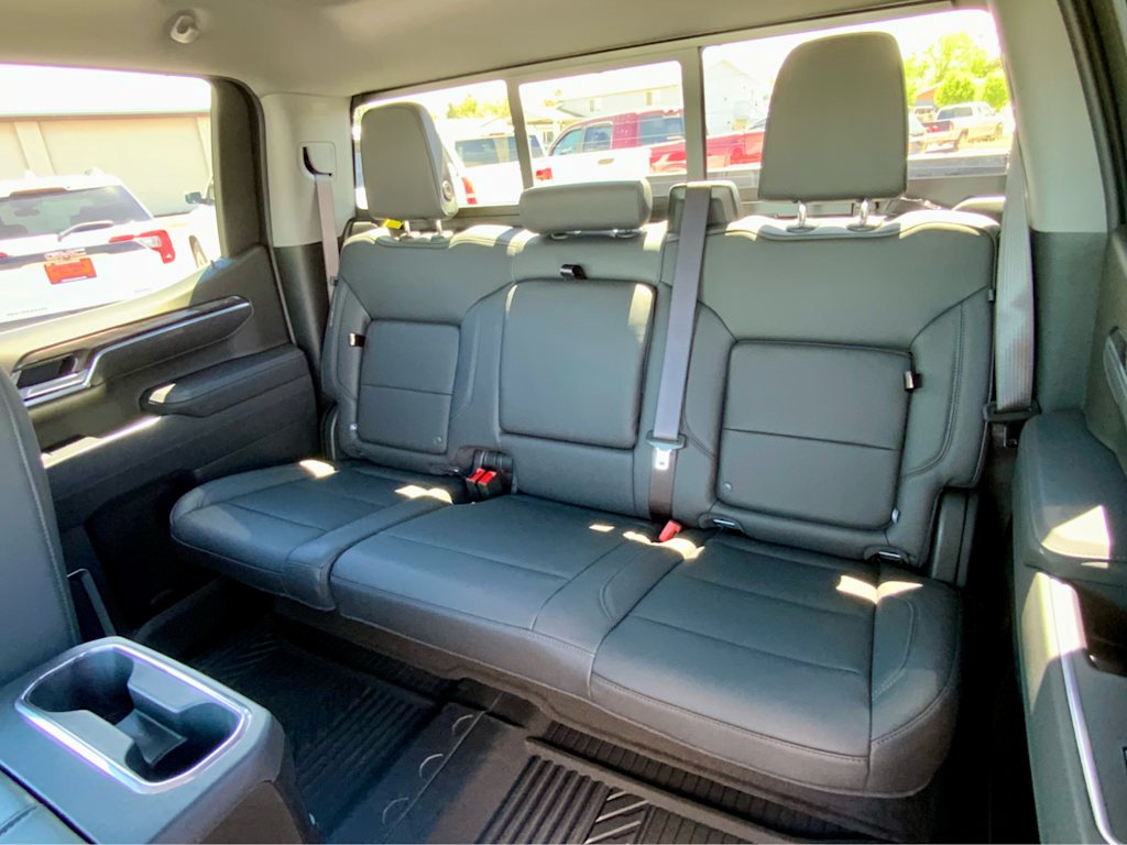 Thumbnail: 2026 Chevrolet Silverado 1500 - 35