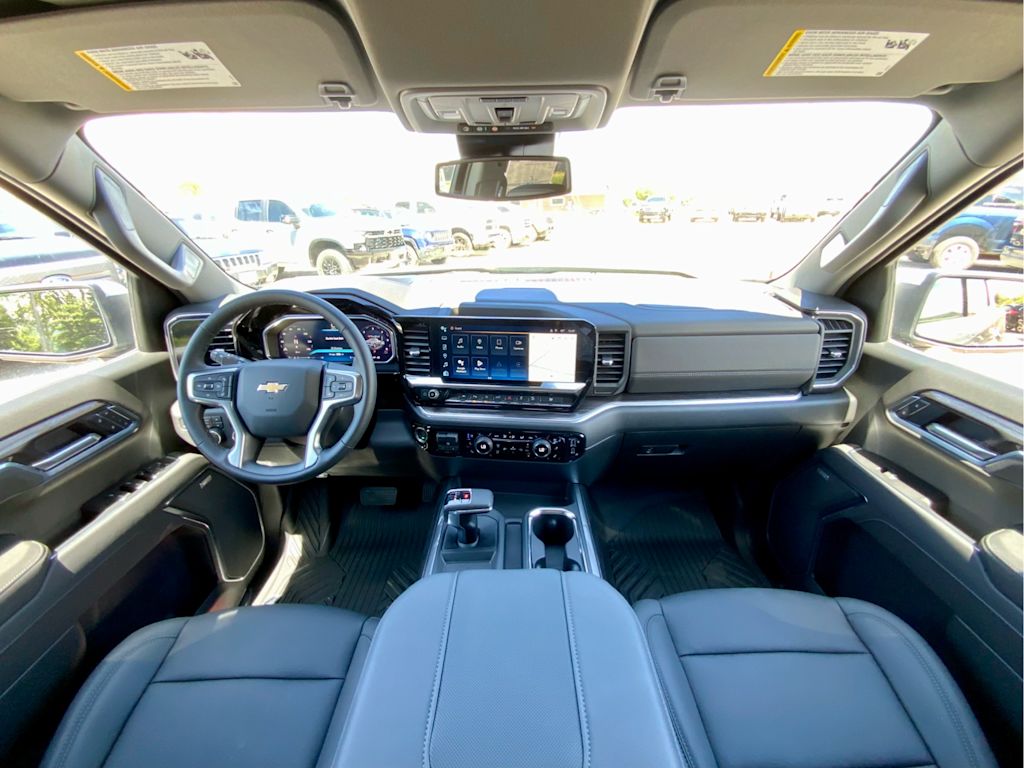 Thumbnail: 2026 Chevrolet Silverado 1500 - 2
