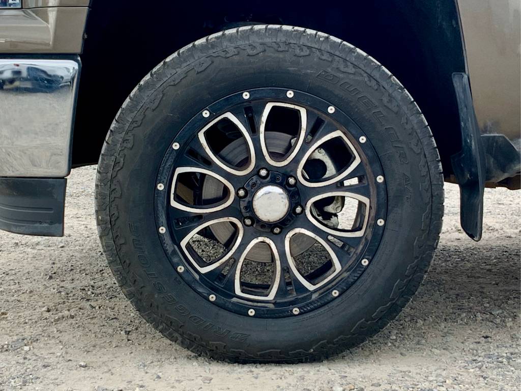 Thumbnail: 2015 Chevrolet Silverado 1500 - 25