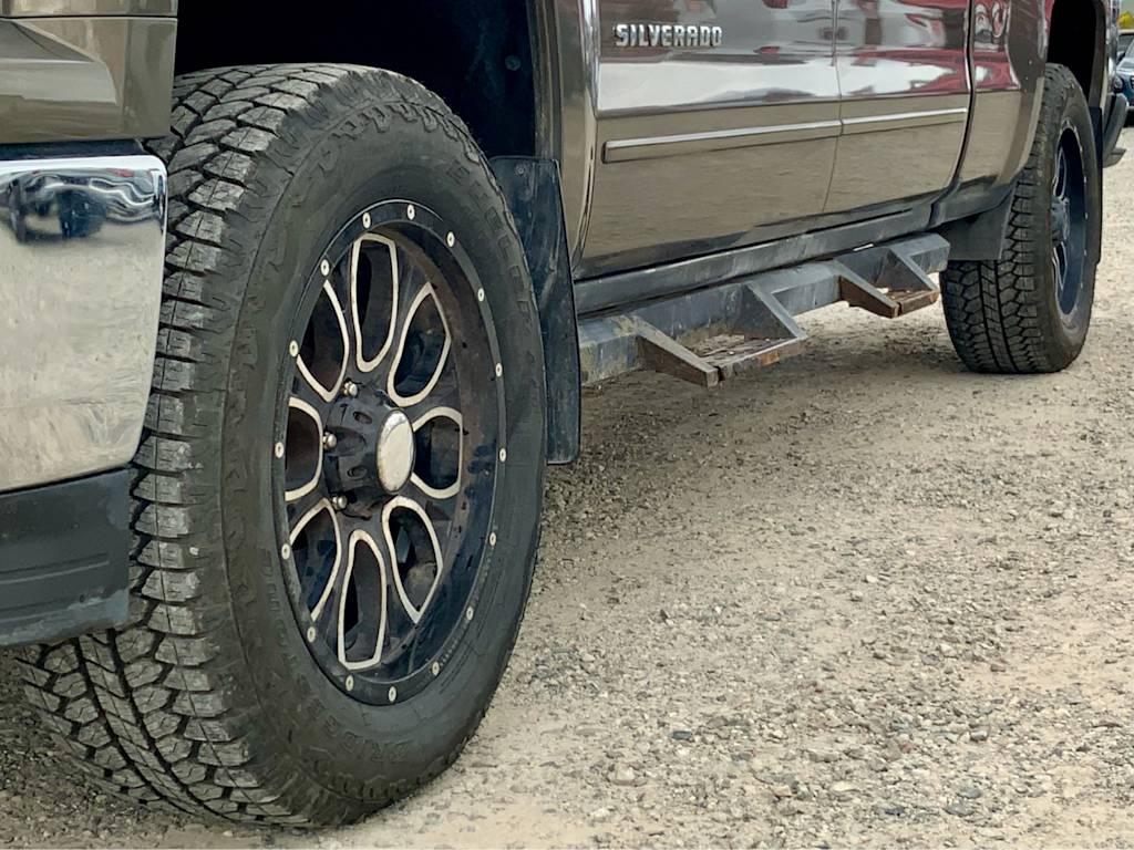 Thumbnail: 2015 Chevrolet Silverado 1500 - 26