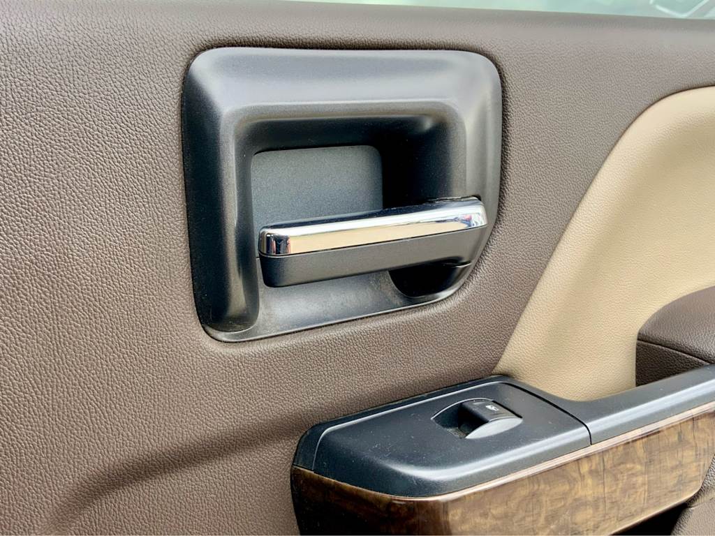 Thumbnail: 2015 Chevrolet Silverado 1500 - 40