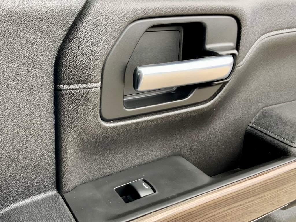 Thumbnail: 2020 Chevrolet Silverado 1500 - 52
