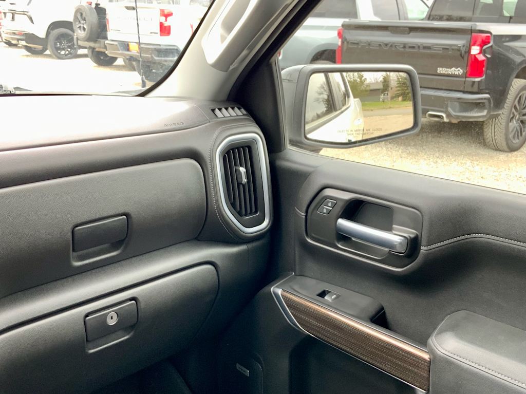 Thumbnail: 2020 Chevrolet Silverado 1500 - 37
