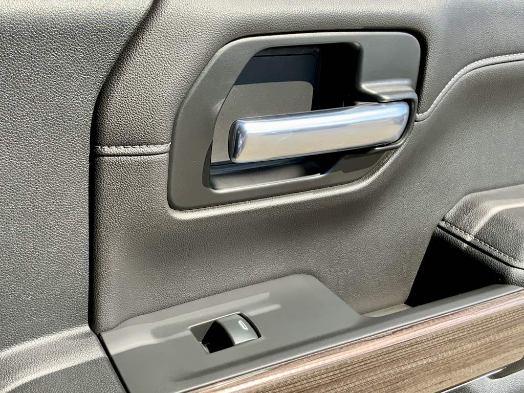 Thumbnail: 2020 Chevrolet Silverado 1500 - 42