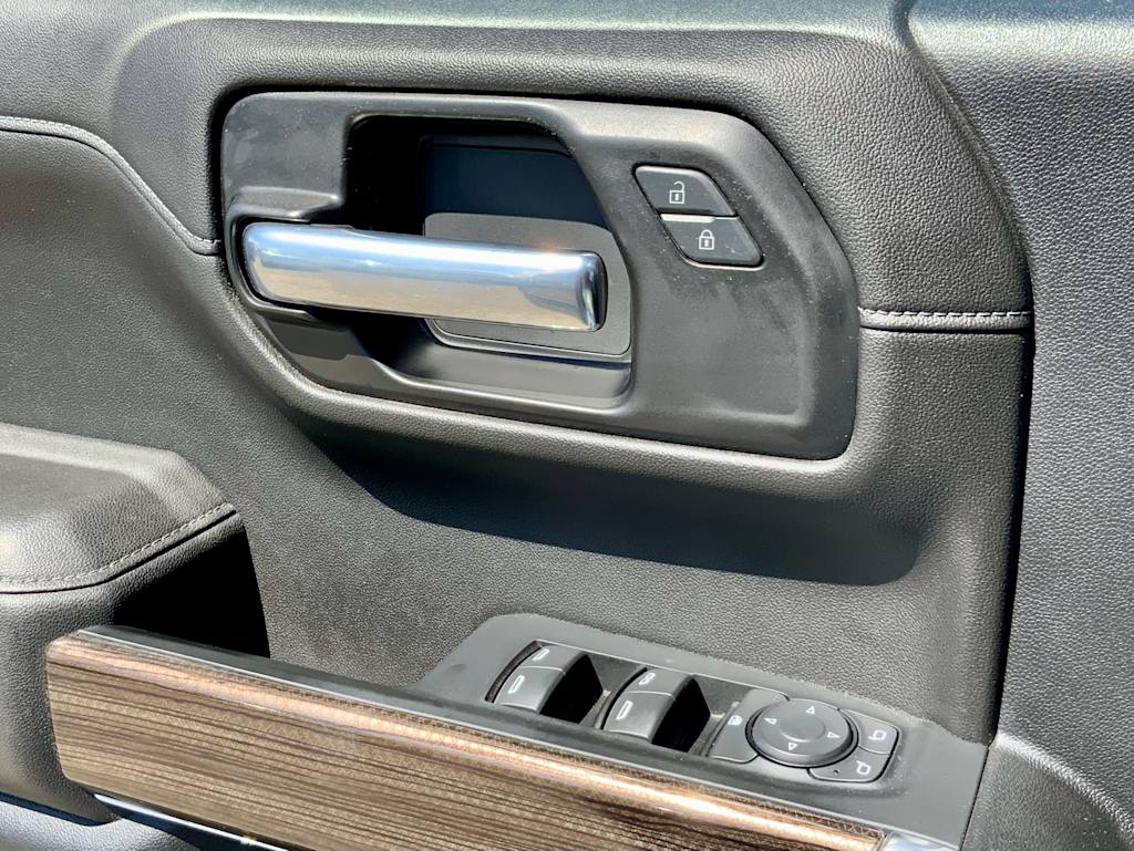 Thumbnail: 2021 Chevrolet Silverado 1500 - 39