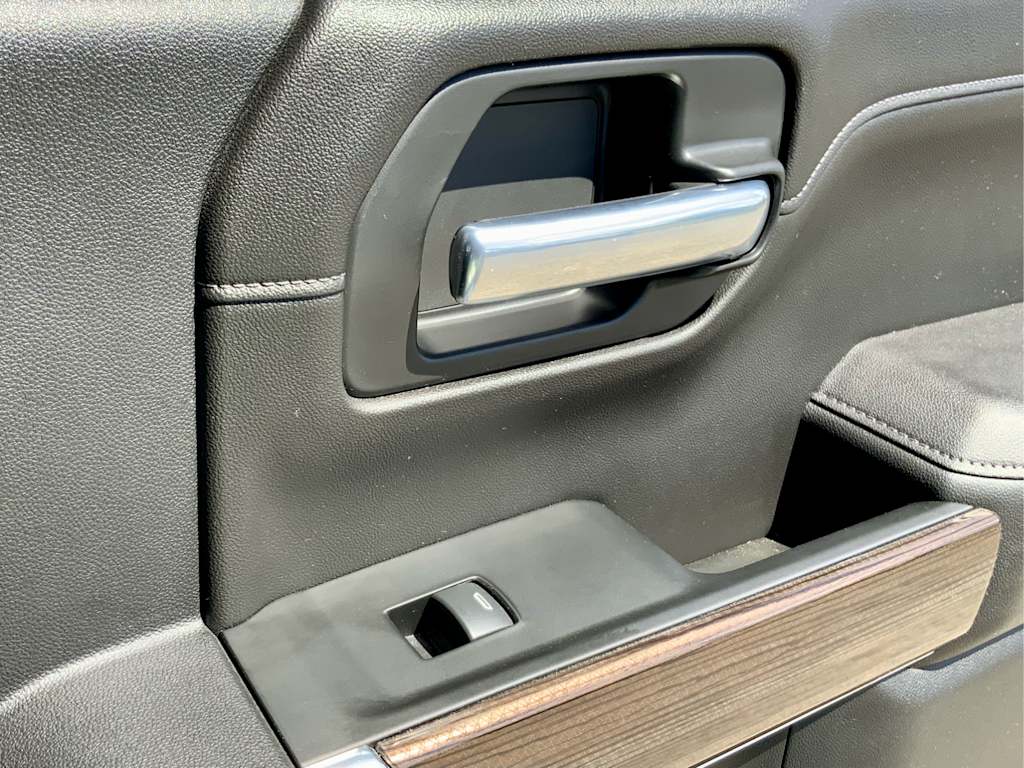 Thumbnail: 2021 Chevrolet Silverado 1500 - 41