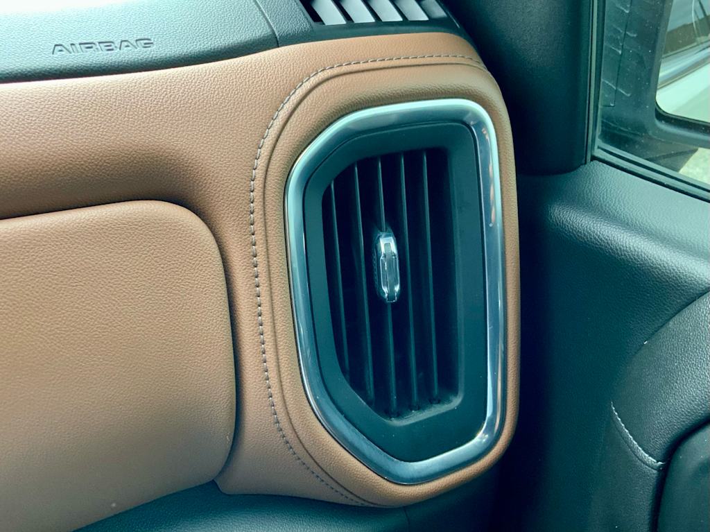 Thumbnail: 2022 Chevrolet Silverado 1500 - 54