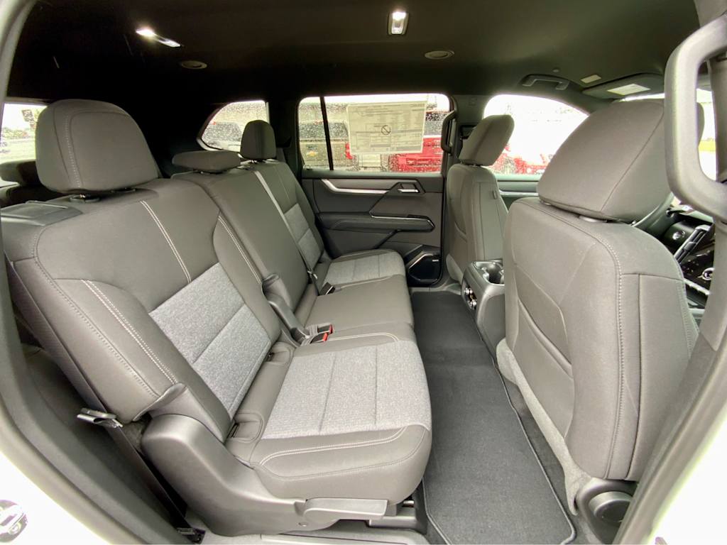 Thumbnail: 2026 GMC Acadia - 32