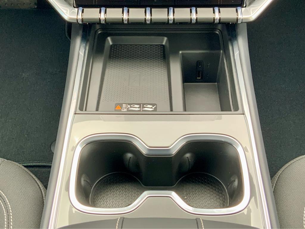 Thumbnail: 2026 GMC Acadia - 37
