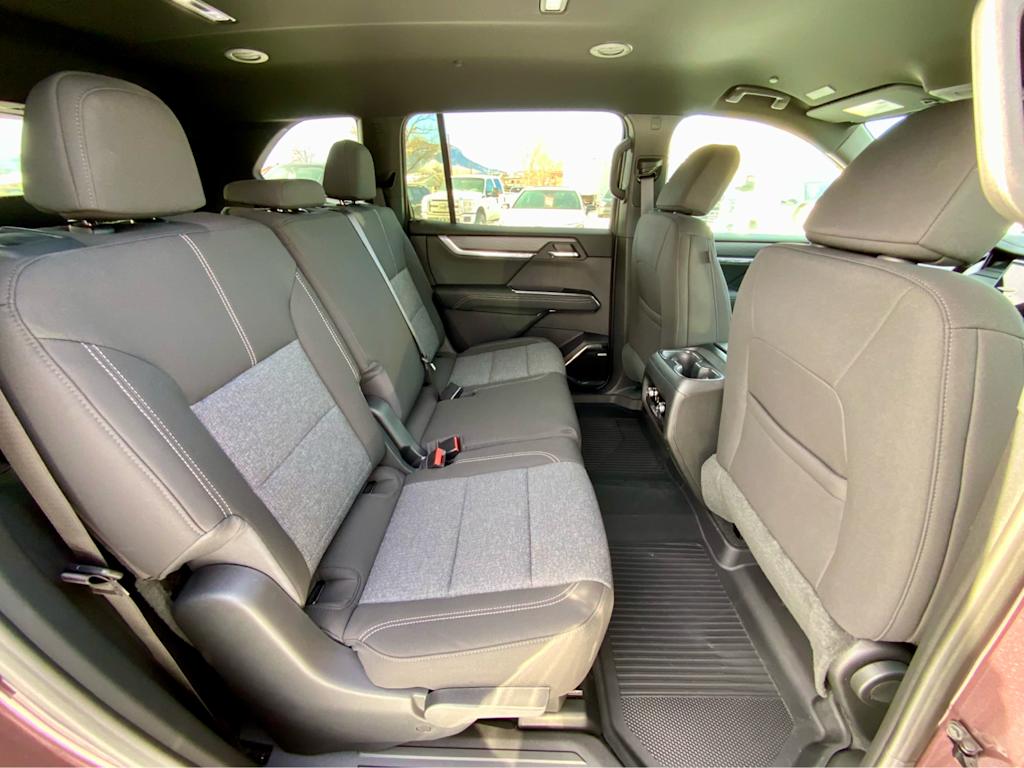 Thumbnail: 2026 GMC Acadia - 33