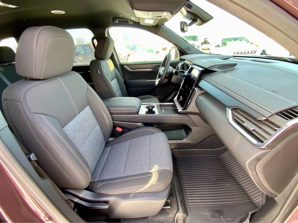 Thumbnail: 2026 GMC Acadia - 11