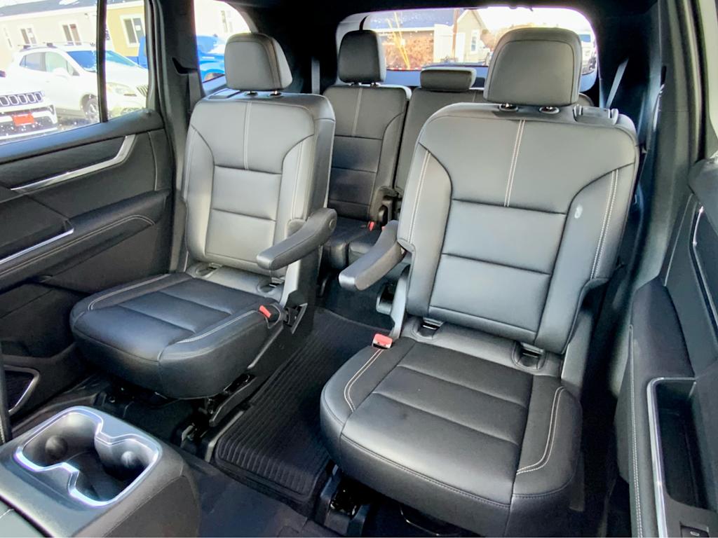 Thumbnail: 2026 GMC Acadia - 36