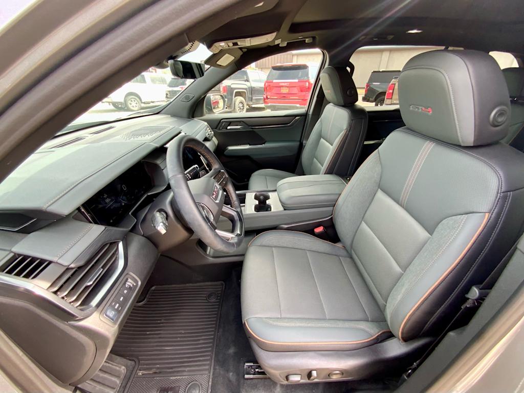 Thumbnail: 2026 GMC Acadia - 10