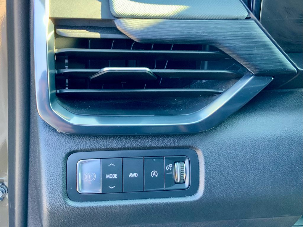 Thumbnail: 2024 GMC Acadia - 48