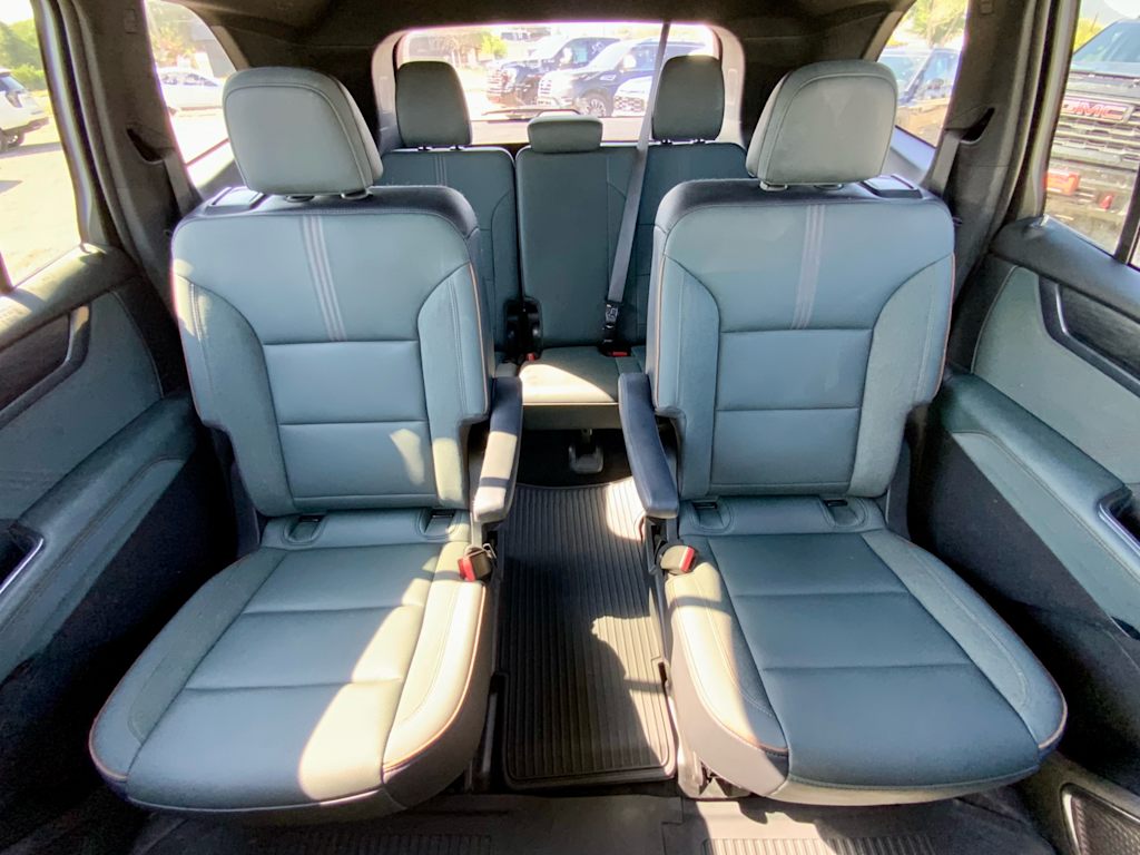 Thumbnail: 2024 GMC Acadia - 37