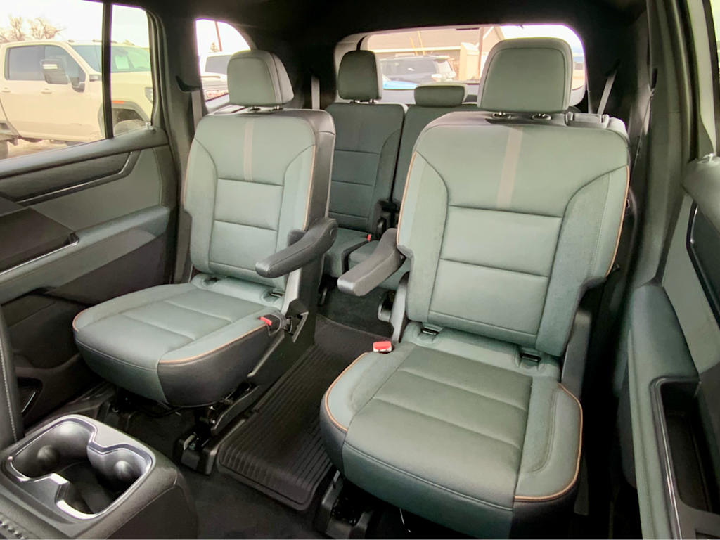 Thumbnail: 2026 GMC Acadia - 38