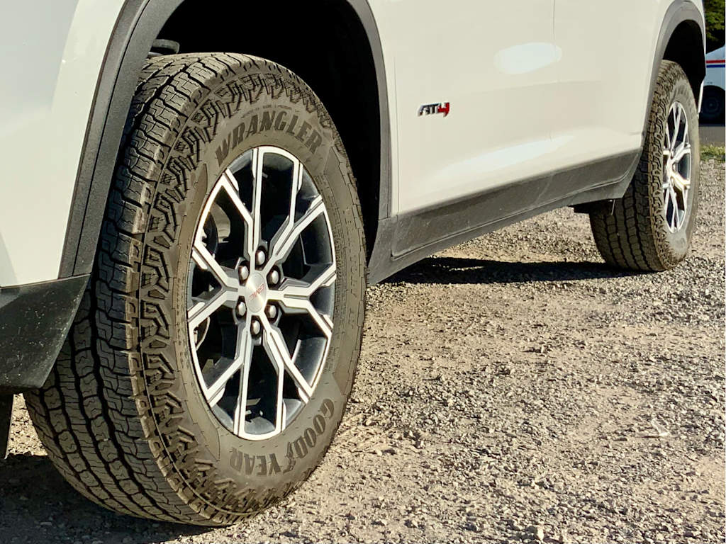 Thumbnail: 2026 GMC Acadia - 26