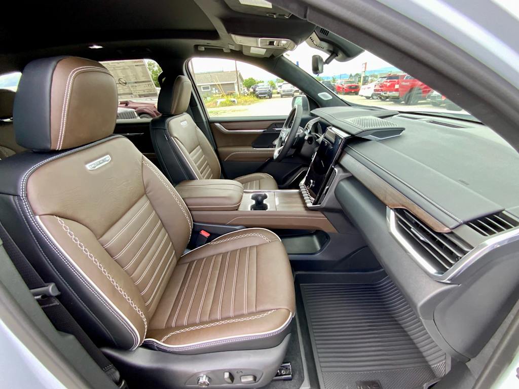Thumbnail: 2026 GMC Acadia - 11