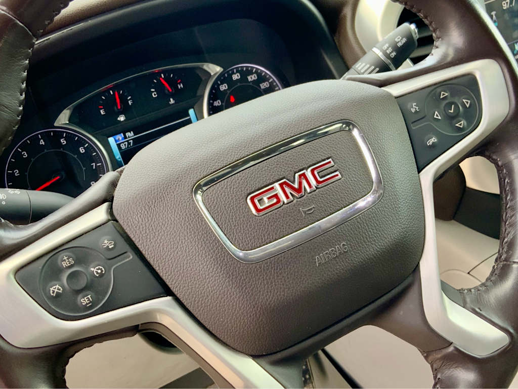 Thumbnail: 2019 GMC Acadia - 32