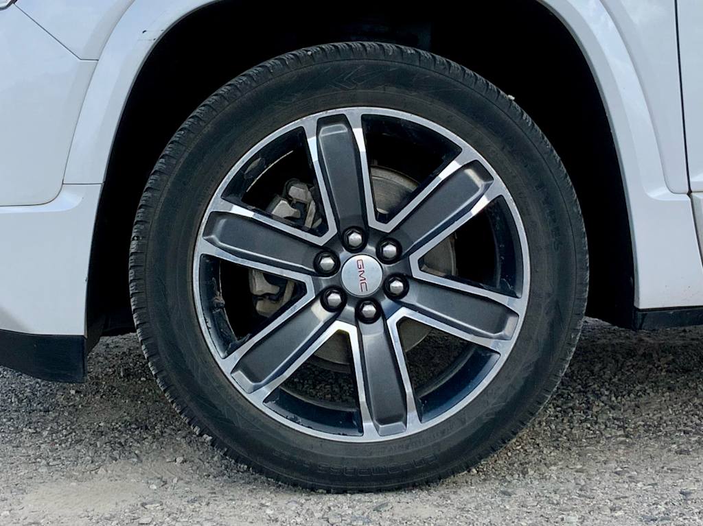 Thumbnail: 2018 GMC Acadia - 27
