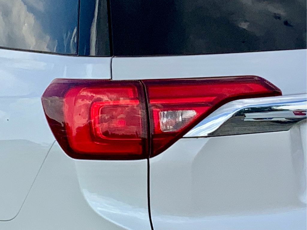 Thumbnail: 2018 GMC Acadia - 26