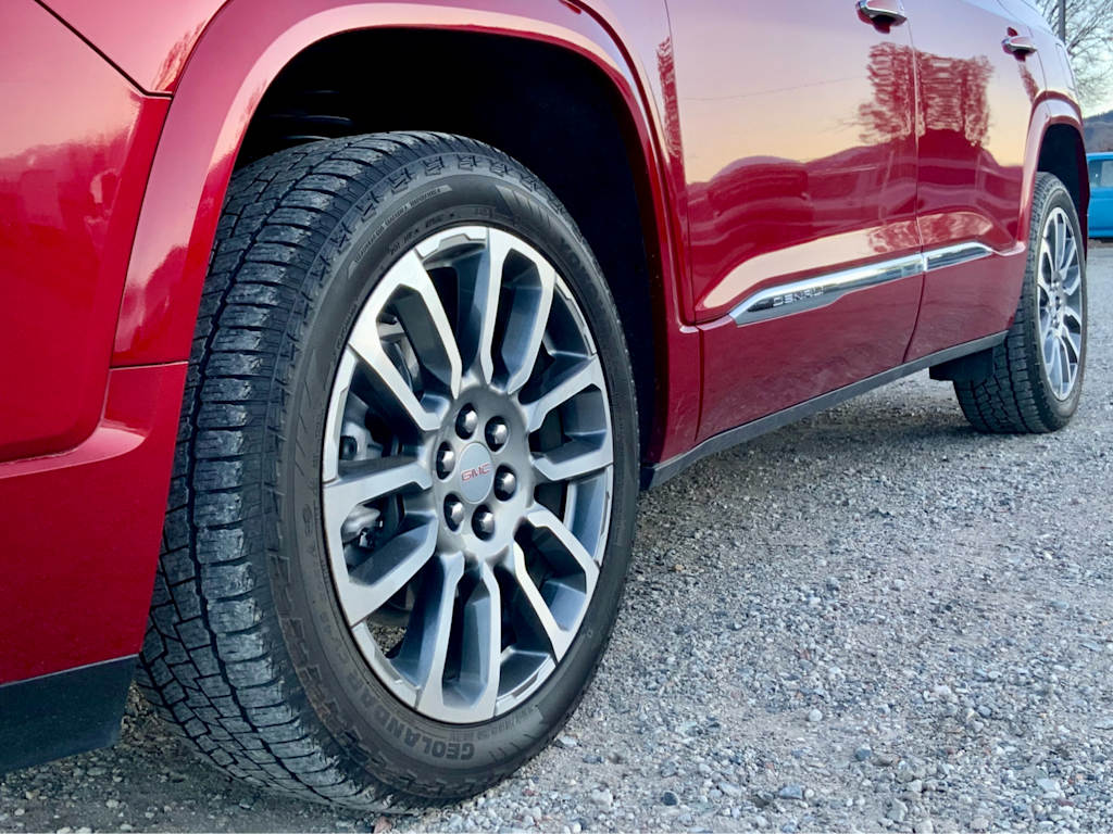 Thumbnail: 2023 GMC Acadia - 25