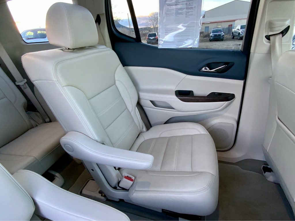 Thumbnail: 2023 GMC Acadia - 36