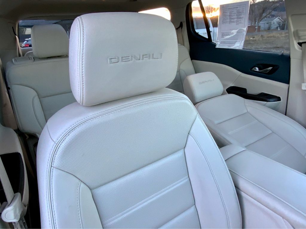 Thumbnail: 2023 GMC Acadia - 37