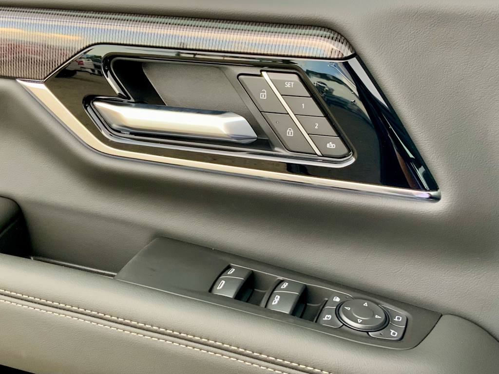 Thumbnail: 2026 GMC Yukon - 39