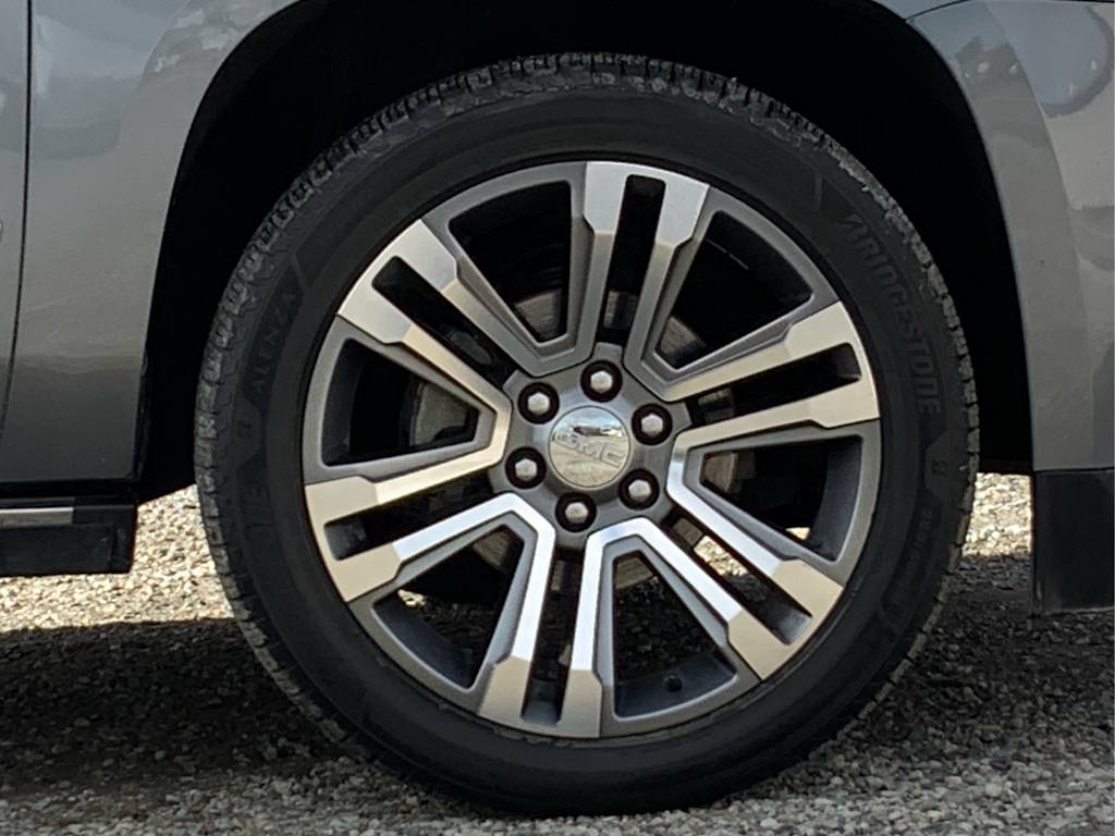 2019 GMC Yukon Denali 27