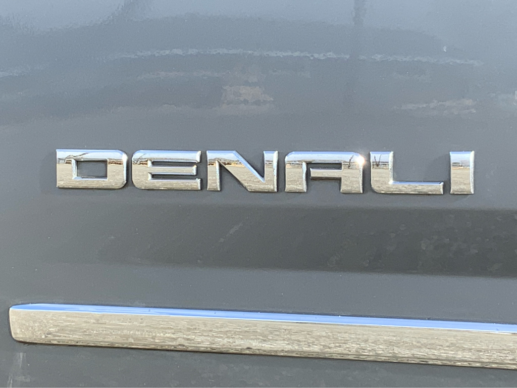 2019 GMC Yukon Denali 29