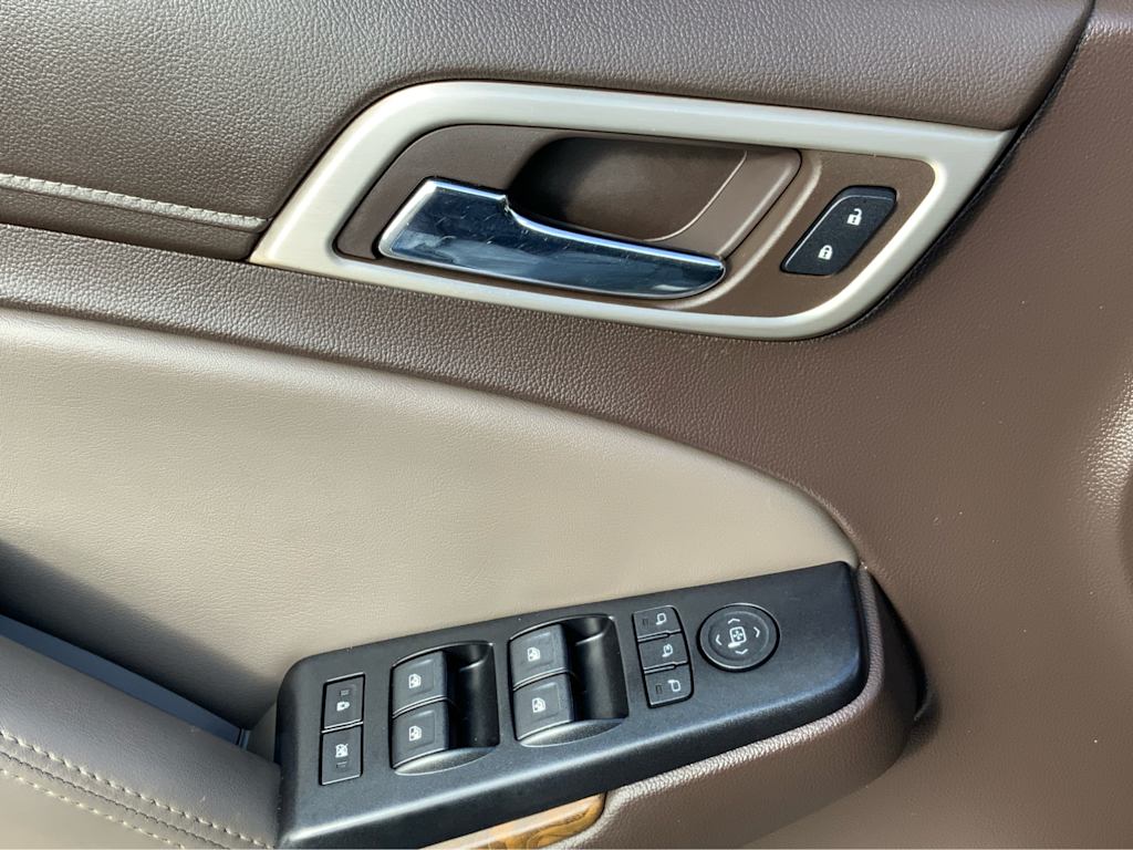 2019 GMC Yukon Denali 34