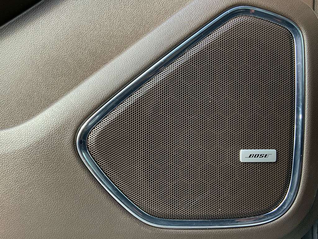 2019 GMC Yukon Denali 38