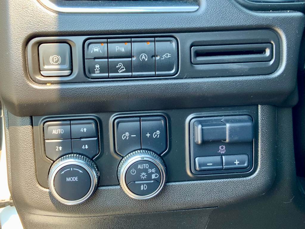 Thumbnail: 2022 GMC Yukon - 40
