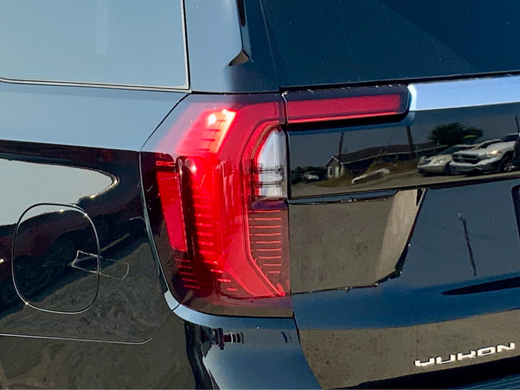 Thumbnail: 2026 GMC Yukon - 25