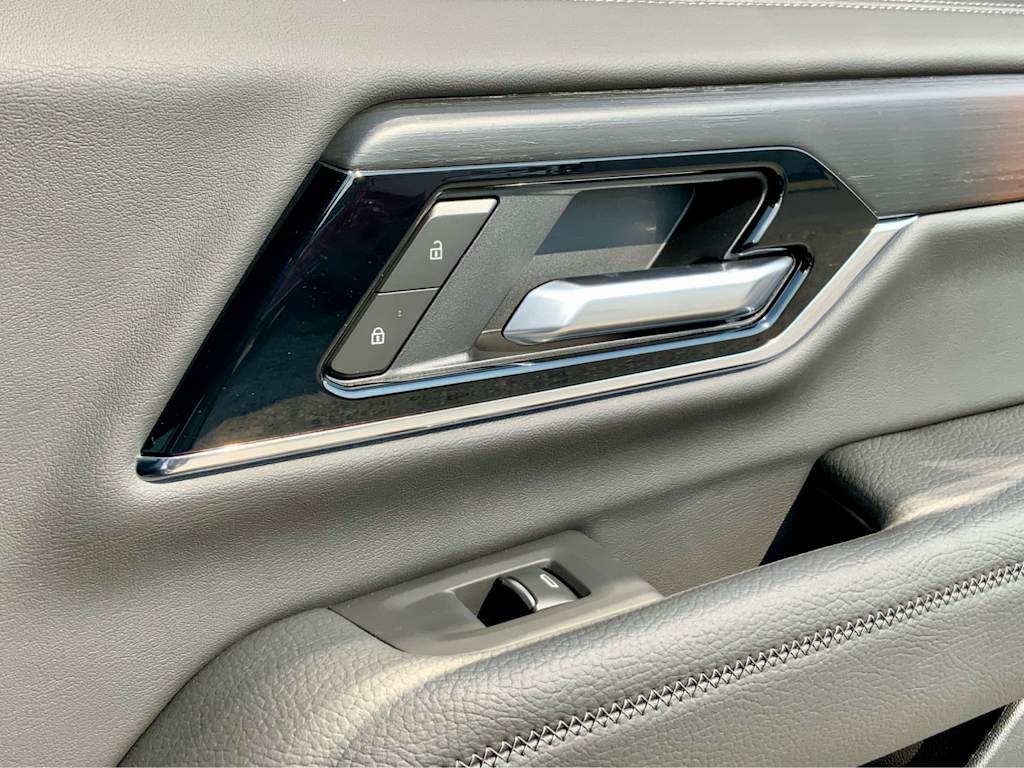 Thumbnail: 2026 GMC Yukon - 41