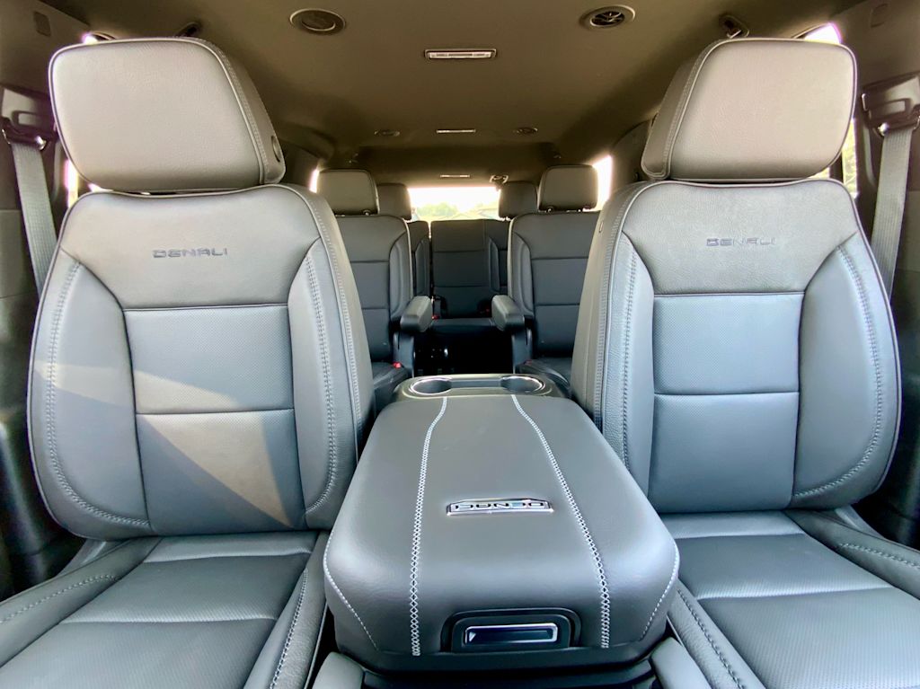 Thumbnail: 2026 GMC Yukon - 16