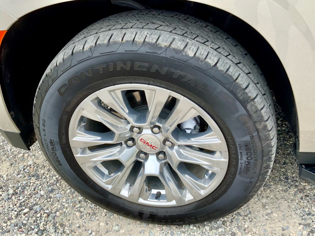 2023 GMC Yukon Denali 30