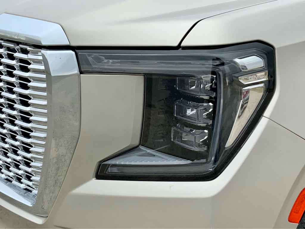 2023 GMC Yukon Denali 27