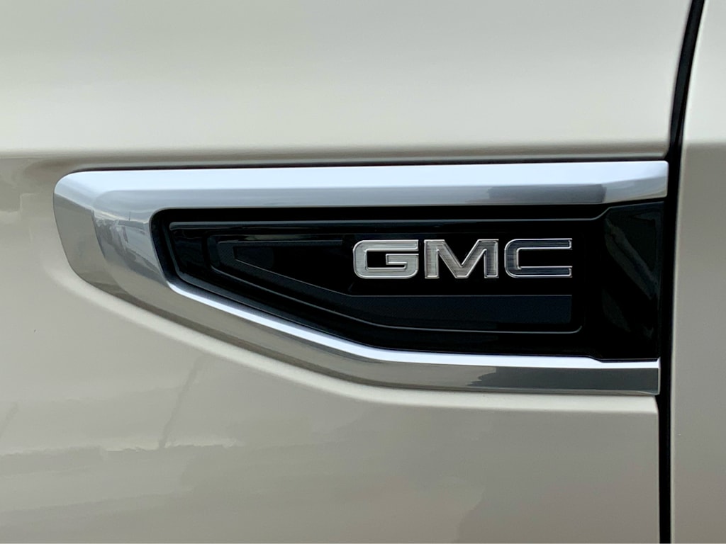 2023 GMC Yukon Denali 32