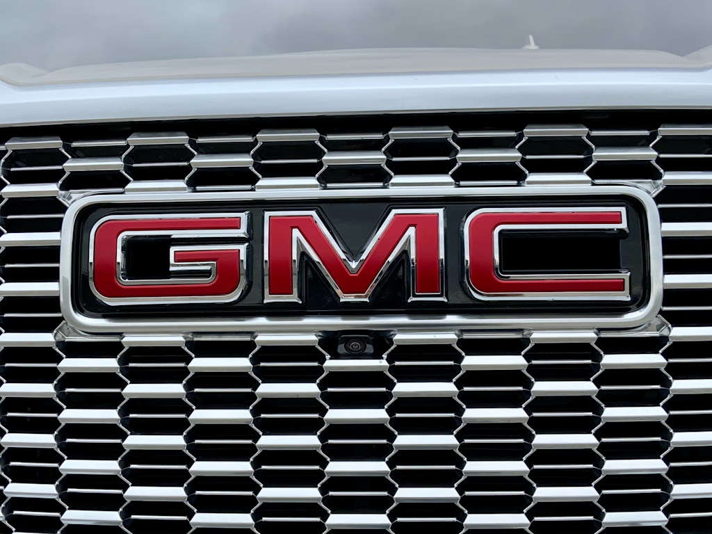 2023 GMC Yukon Denali 7