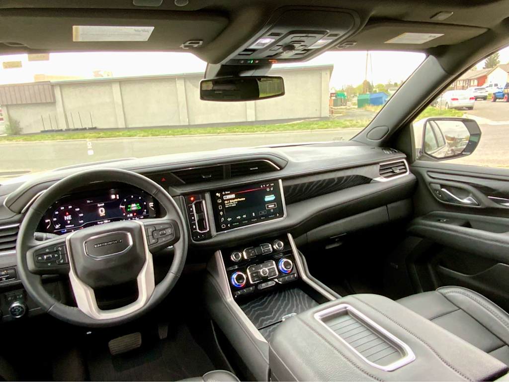 2023 GMC Yukon Denali 14
