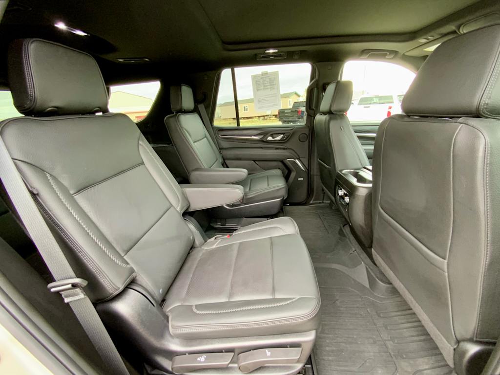 2023 GMC Yukon Denali 36
