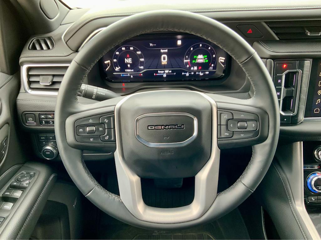 2023 GMC Yukon Denali 43